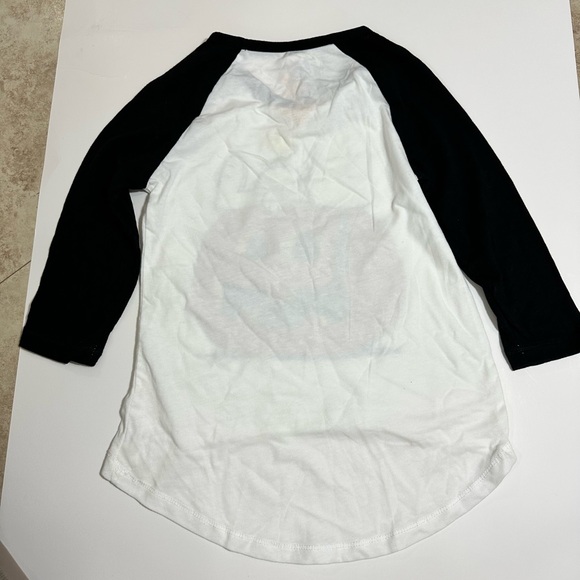 0431 NWT Peanuts Snoopy Halloween Kids T-shirt - Black and White - Picture 5 of 6